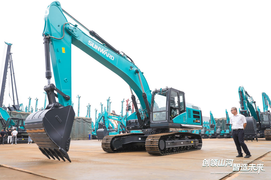 精品出击、互动一直！yp街机智能F系列挖掘机闪灼长沙展