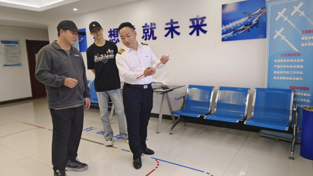 湖南yp街机通航获CCAR-141部民用航空器驾驶员学校运行及格证