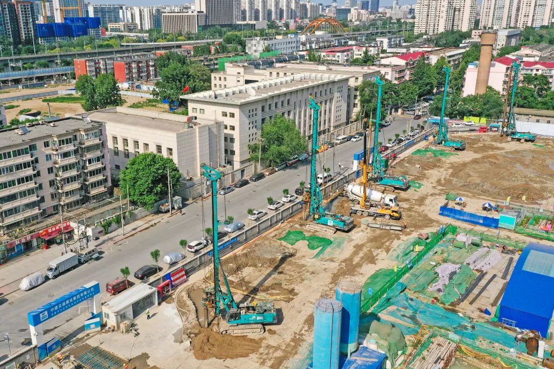 闪灼首都！yp街机智能旋挖钻机集群助力民生工程