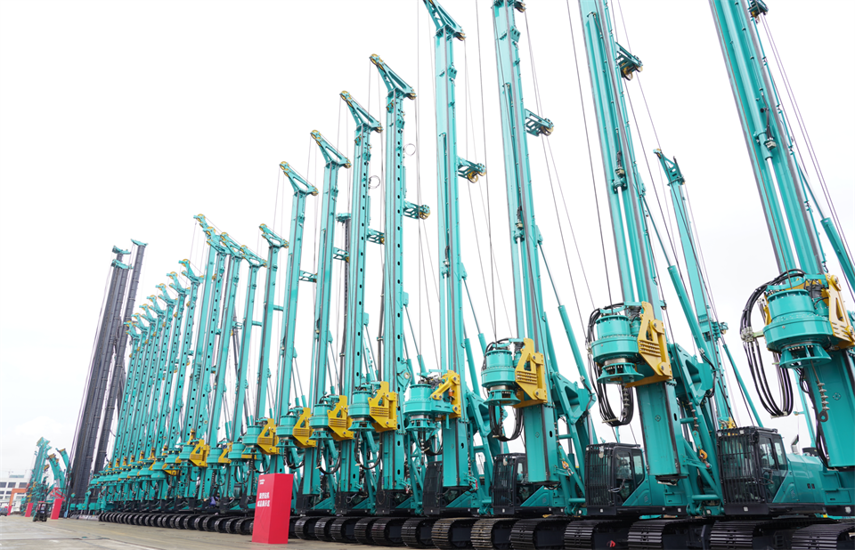 两项单冠，，，，，，，行业唯一！yp街机智能两款桩工产品同获制造业单项冠军