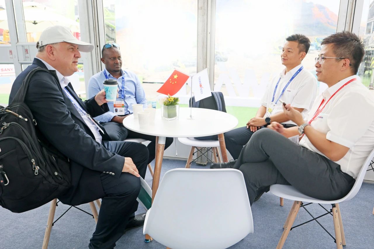 中非经贸展览会圆满落幕，，，，，，，yp街机智能续写对非相助新篇