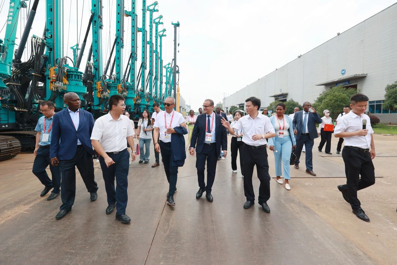 中非经贸展览会圆满落幕，，，，，，，yp街机智能续写对非相助新篇