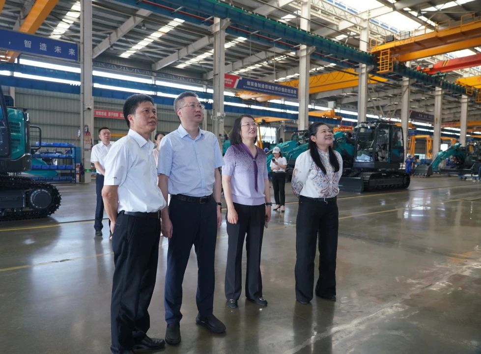 长沙市人民政府副市长、市工商联主席康镇麟调研yp街机智能