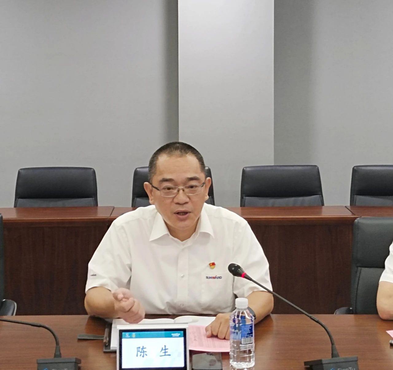 泛论心声，，，，，，，，共话未来！这场应届结业生员工座谈会，，，，，，，，很暖，，，，，，，，很知心！