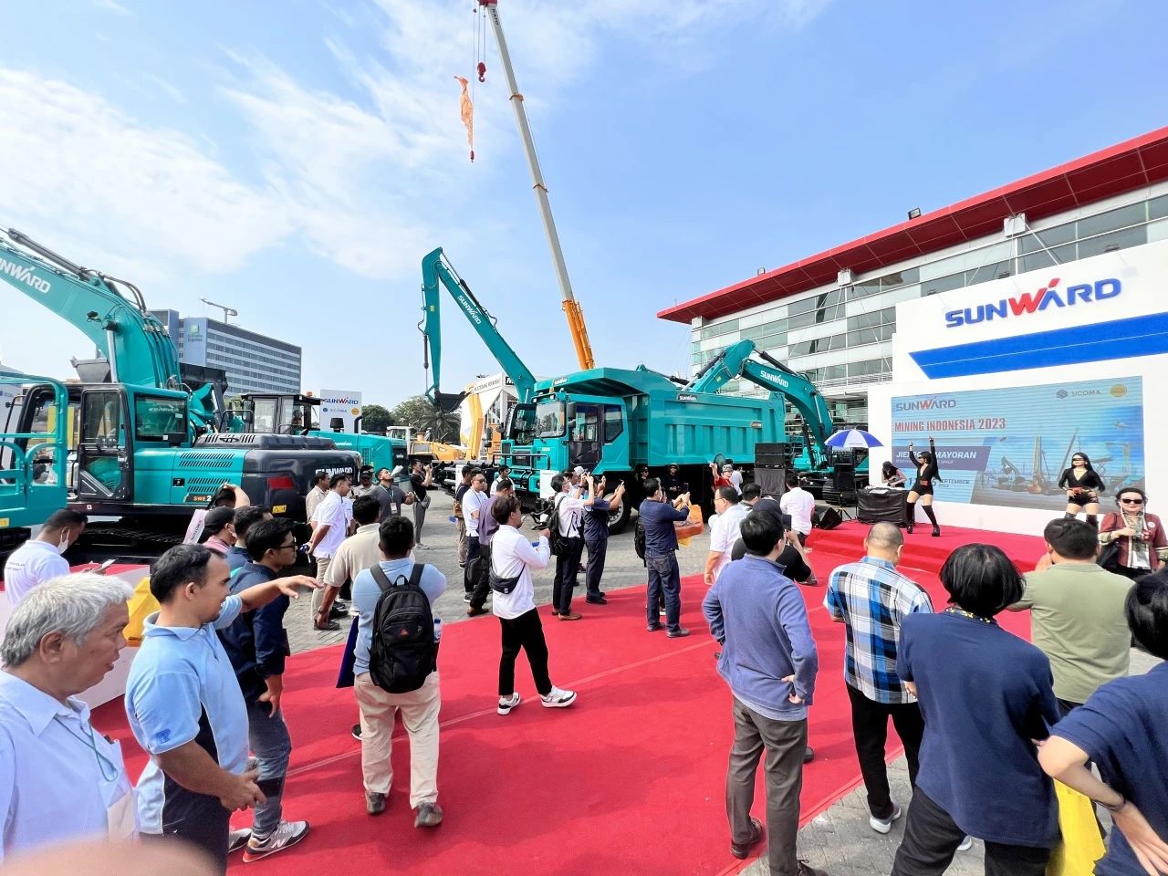 深耕细作，，，，，，，，逆势增添！yp街机智能艳服亮相印尼雅加达矿业展