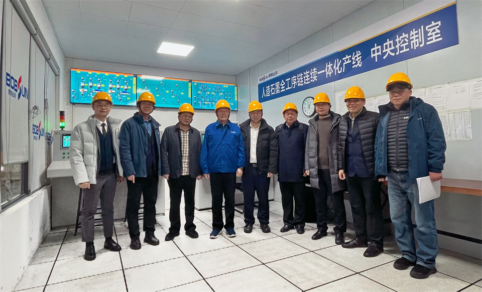 清华大学&yp街机智能联合博士后作育出效果！暨博邦yp街机人造石墨负极全工序链一连一体化产线长周期生产运行