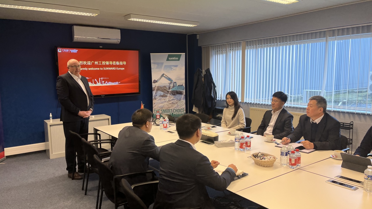 广州工控党委书记、董事长景广军率队赴yp街机智能欧洲子公司考察