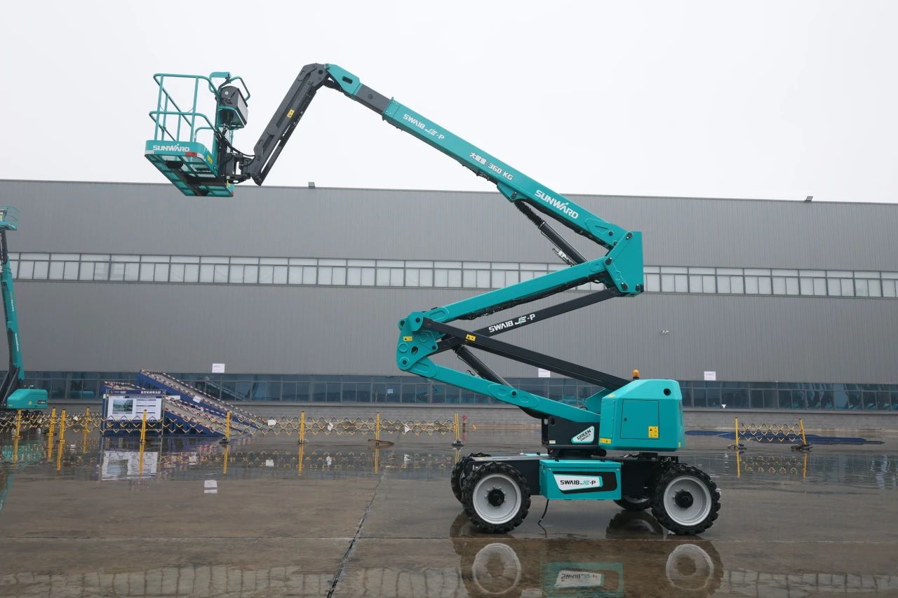 又双叒叕上新了！yp街机智能首款双载荷电动曲臂式高空作业平台顺遂下线