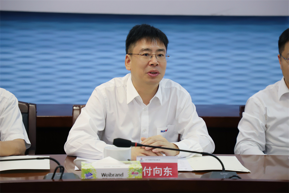 “双向奔赴 相助共赢”yp街机智能与中钨高新签署战略相助协议