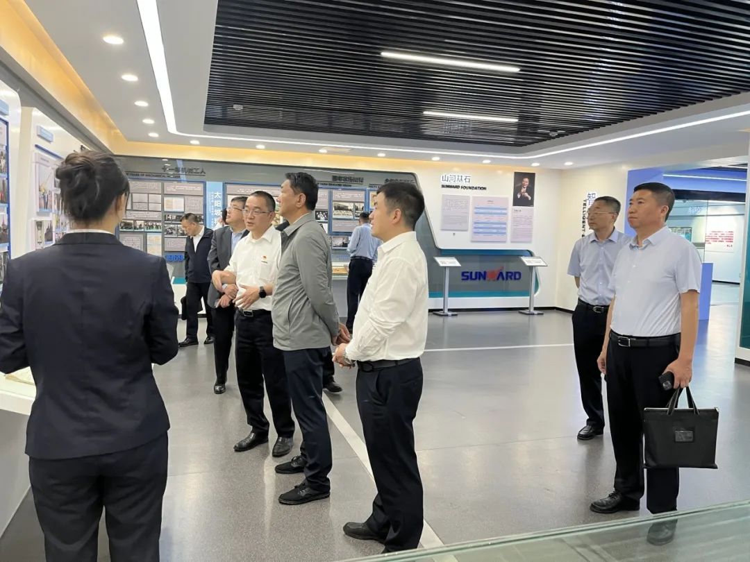 中煤平朔党委书记、董事长陈建一行调研yp街机智能