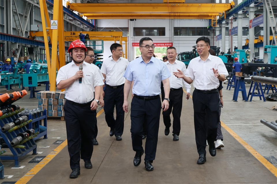广州工控集团总司理王福铸调研yp街机智能生产谋划事情