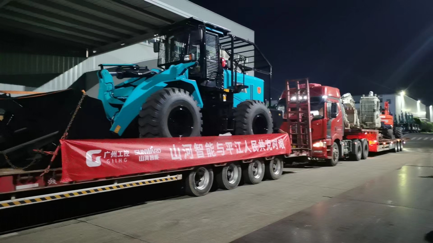 驰援湖南平江抗洪抢险，，，，，，，共克时艰显继续