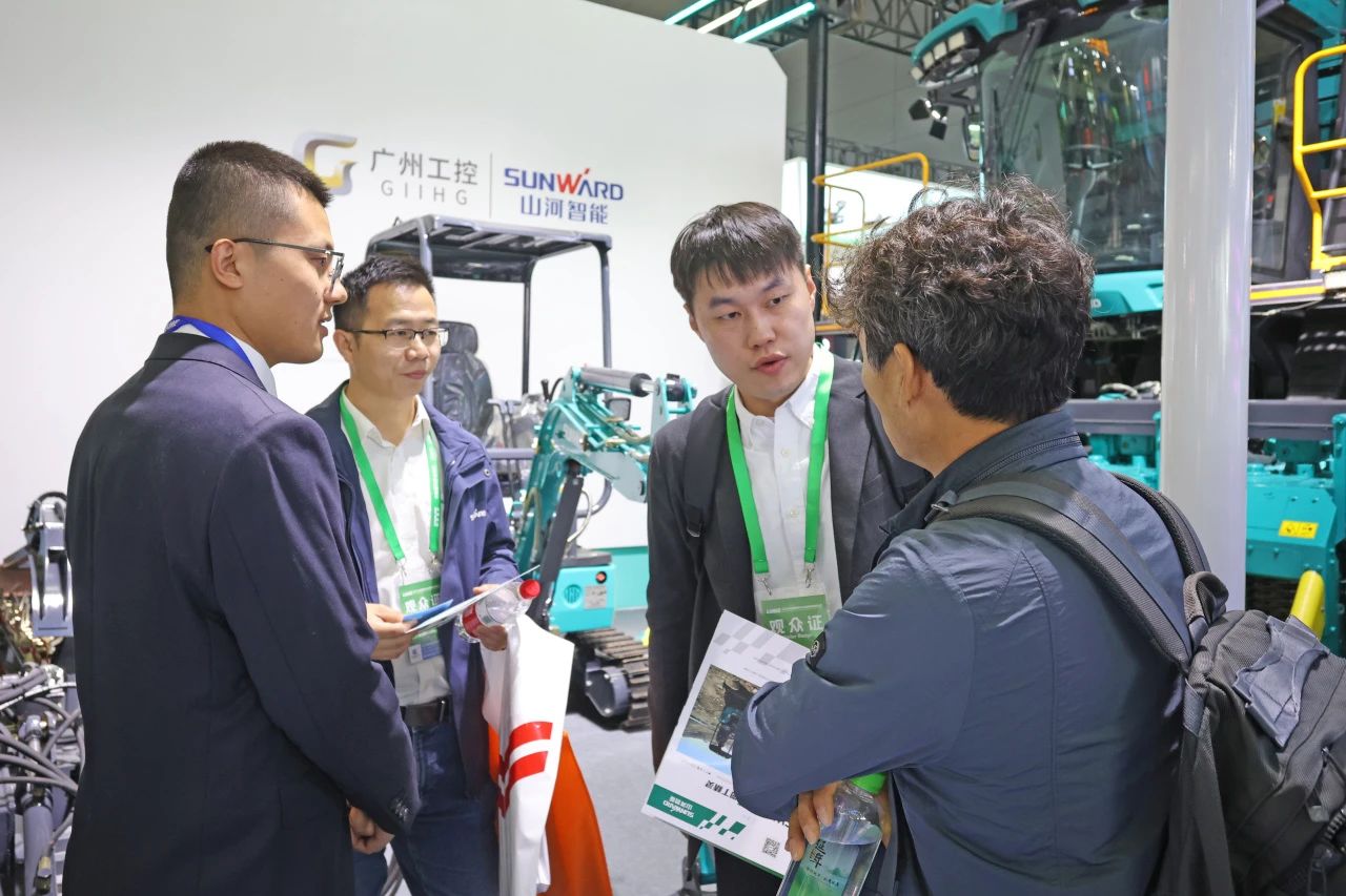 聚焦智能化、无人化！yp街机智能携多款产品亮相2024中国国际农业机械展