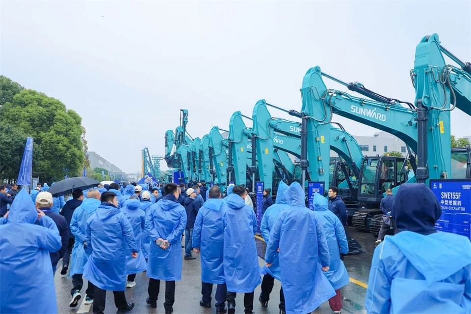 立异引领价值，，，，，，理想成绩未来！yp街机智能25周年庆典暨全球客户节盛大举行