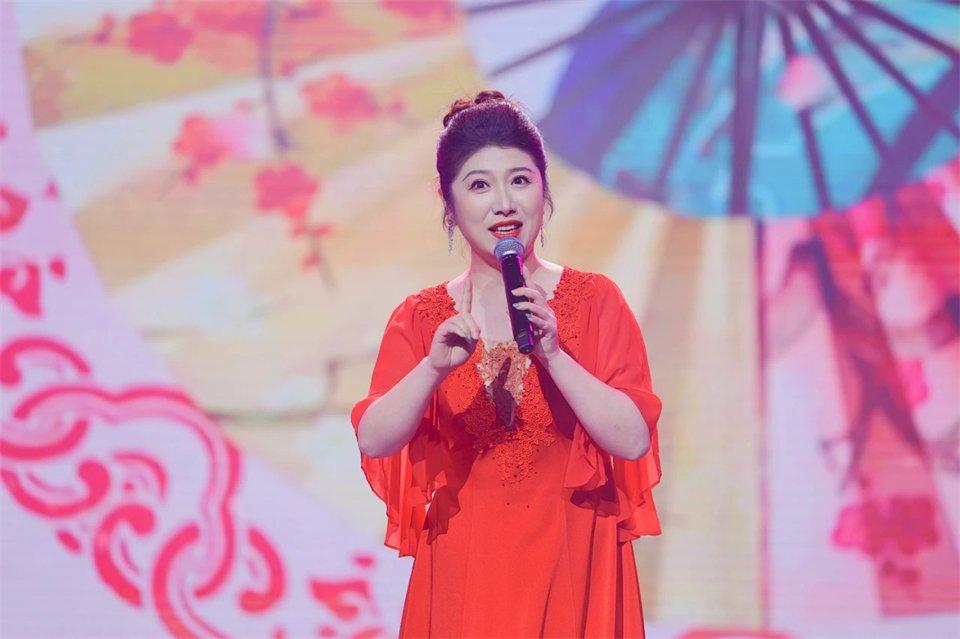 立异引领价值 理想成绩未来——庆祝yp街机智能建设25周年表扬大会暨文艺晚会盛大举行