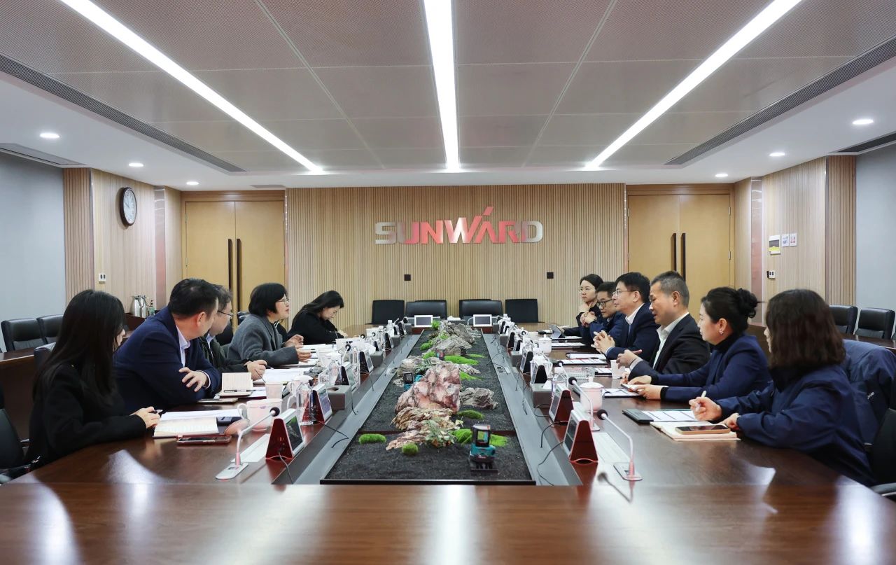 深化相助 共促出海——中国信保湖南分公司到访yp街机智能