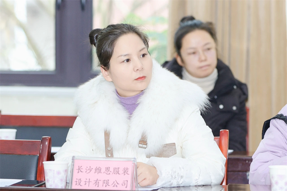 长龙街道、yp街机智能召开首届年货盛惠暨送春联文化惠民活动事情聚会