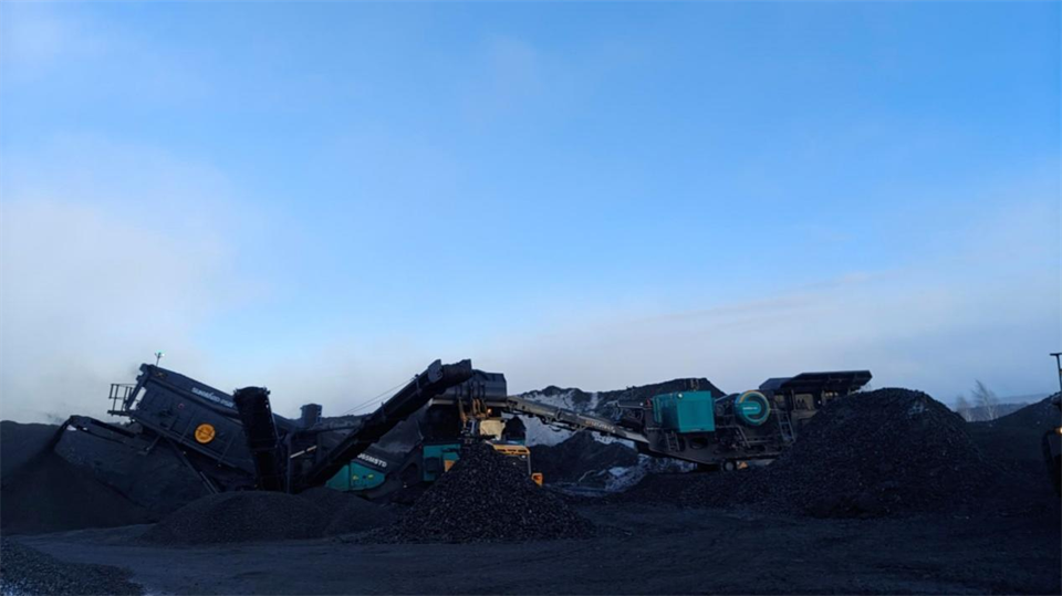 不惧-30℃极寒挑战，，，，，，，，yp街机普石勒破碎筛分装备稳固运行！