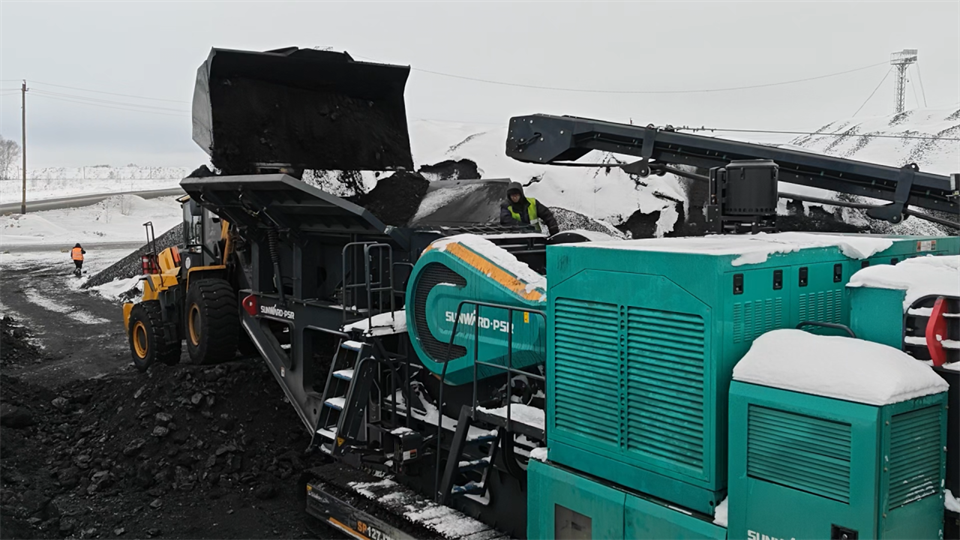 不惧-30℃极寒挑战，，，，，，，，yp街机普石勒破碎筛分装备稳固运行！