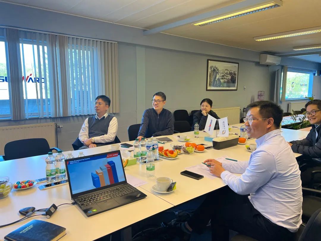 yp街机智能董事长付向东带队赴欧洲子公司考察调研