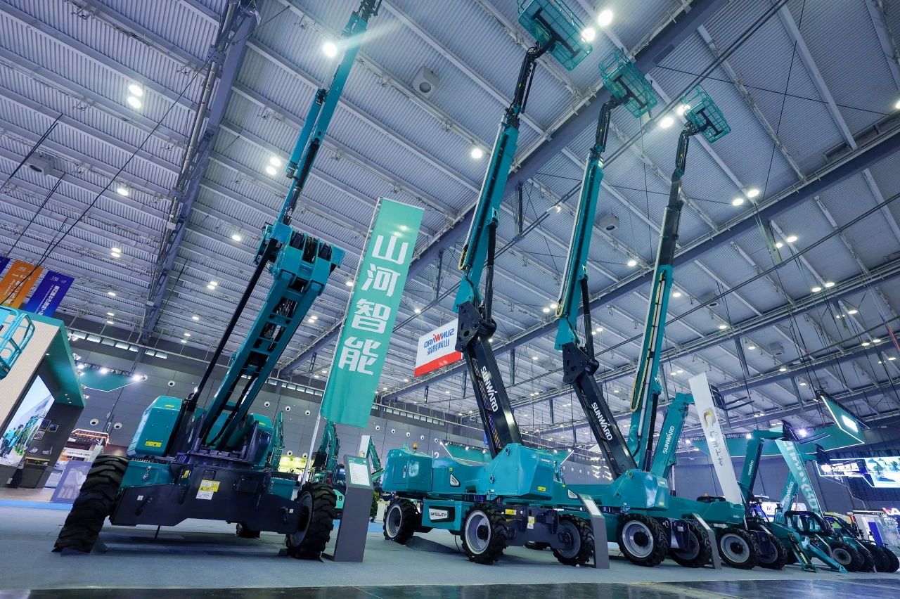 2025 CICEE | yp街机智能SWT34JE-P电动直臂式高空作业平台重磅宣布！