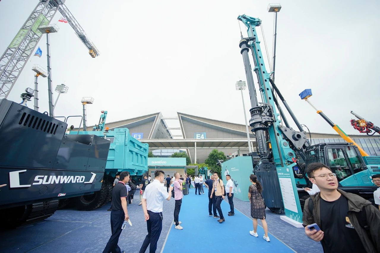 2025 CICEE | 为客户创立价值，，，，yp街机智能客户交流会圆满举行