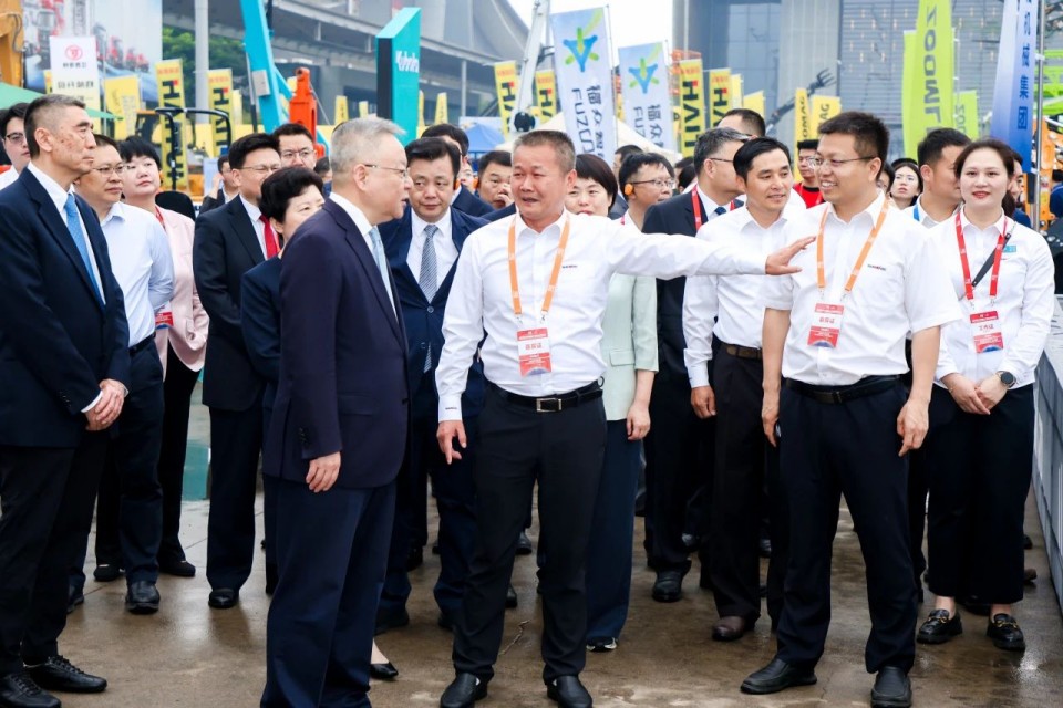 2025 CICEE | yp街机智能实力闪灼2025长沙国际工程机械展