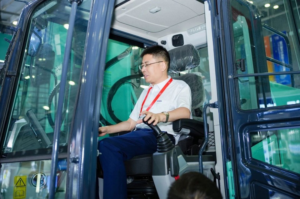 2025 CICEE | yp街机智能实力闪灼2025长沙国际工程机械展