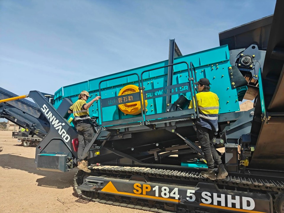 高效环保深受认可！yp街机智能破碎筛分装备首进澳洲市场