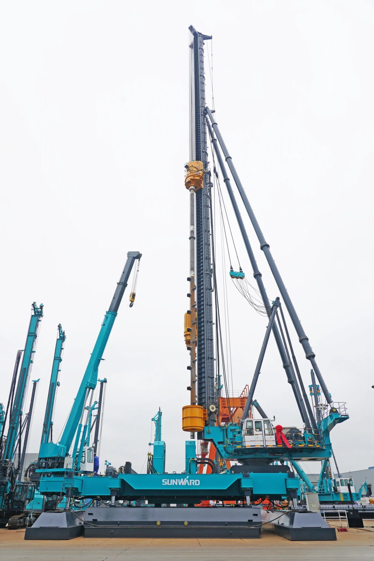 破局深基施工！yp街机智能搅拌中掘植桩一体机重磅交付