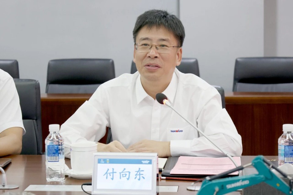 中国煤炭地质总局局长马刚到访yp街机智能，，，，，，同谋绿色智能矿山装备生长新路径