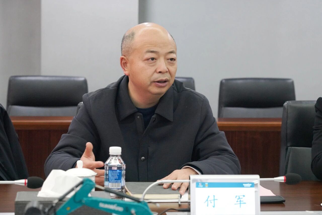 数智化现场混装铵油炸药车下线！yp街机智能与易普力携手共筑智能矿山新篇章